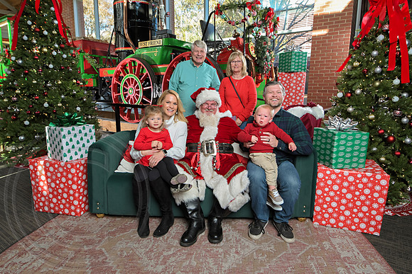 The Charleston Santa 2024-Dec7-1741