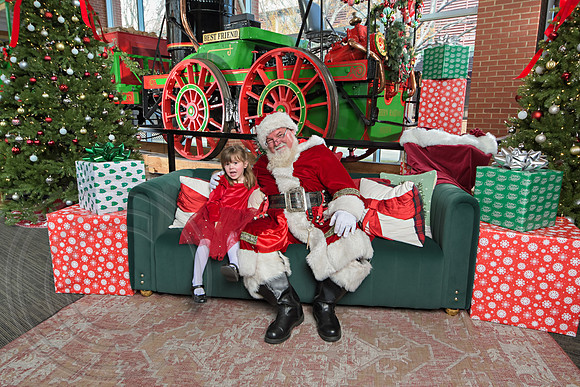 The Charleston Santa 2024-Dec15-2960