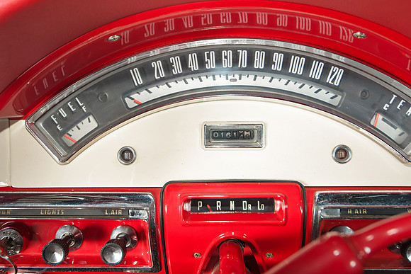 RKPhoto-1957FordFairlane-063