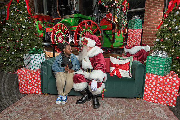 The Charleston Santa 2024-Dec10-2310