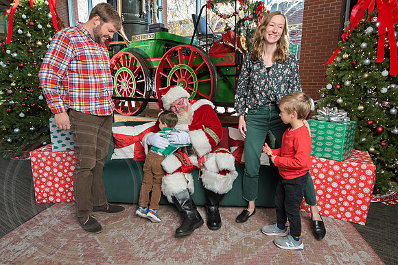 The Charleston Santa 2024-Dec14-2366