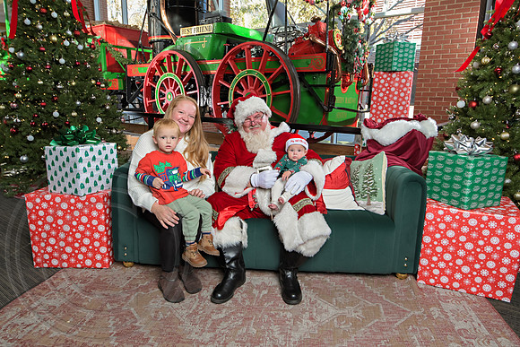 The Charleston Santa 2024-Dec7-1668