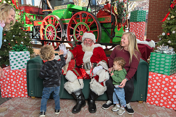 The Charleston Santa 2024-Dec14-2457
