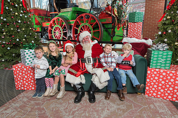 The Charleston Santa 2024-Dec15-2914