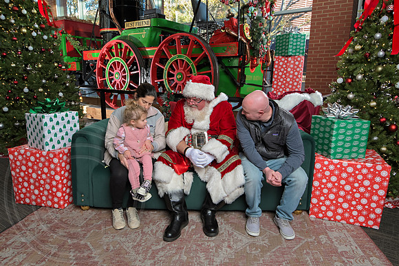The Charleston Santa 2024-Dec7-1777
