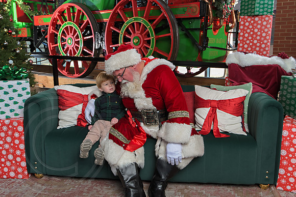 The Charleston Santa 2024-Dec21-3197