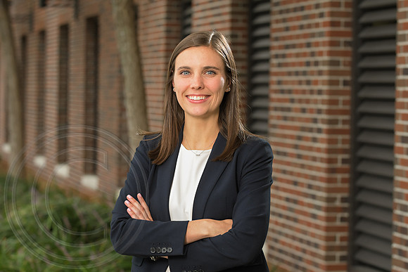 RKPhoto-HBSLaw-CarolineHeadshots-04