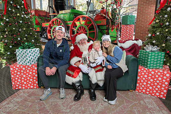The Charleston Santa 2024-Dec7-1574