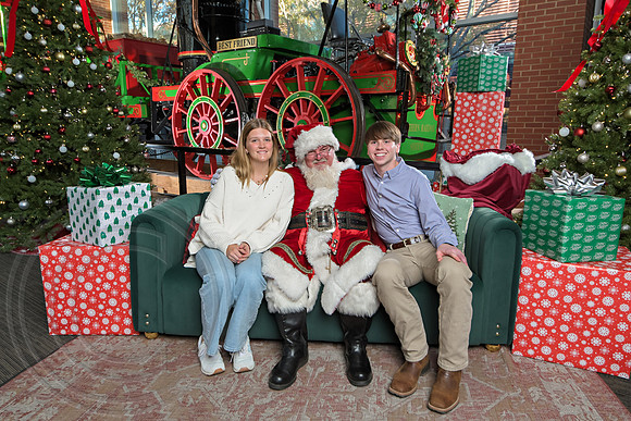 The Charleston Santa 2024-Dec7-1812