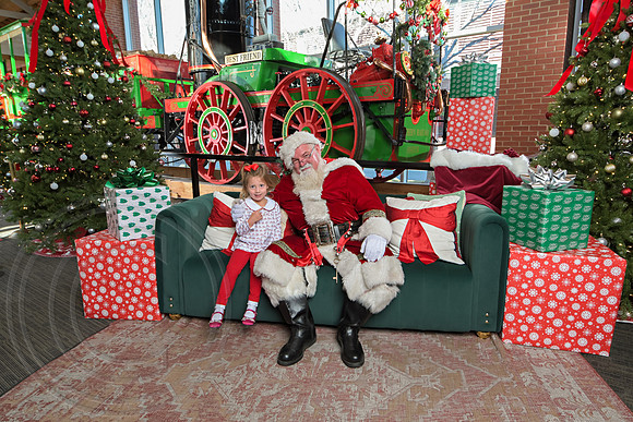 The Charleston Santa 2024-Dec22-3969