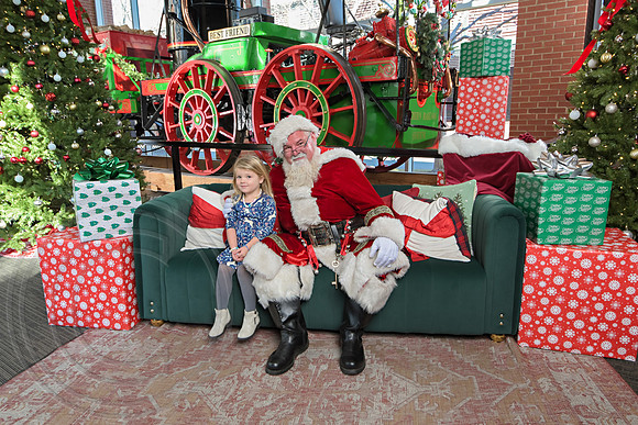 The Charleston Santa 2024-Dec22-3939