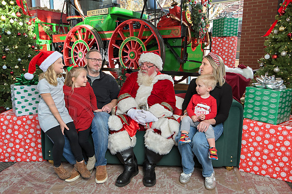 The Charleston Santa 2024-Dec14-2452