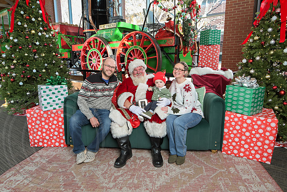 The Charleston Santa 2024-Dec14-2534
