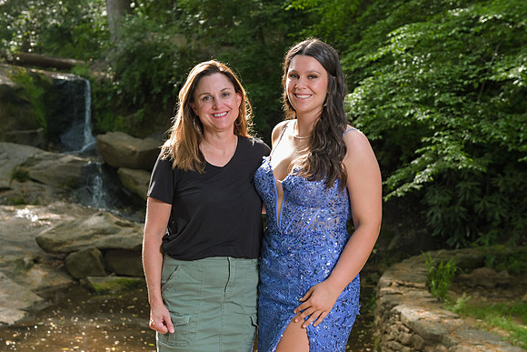 RKPhoto-2024-FallsPark-PromPics-68
