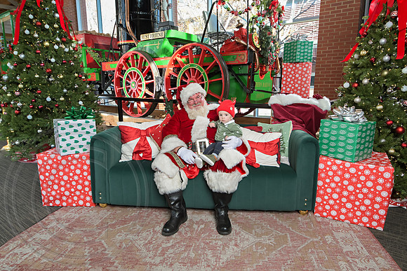 The Charleston Santa 2024-Dec14-2532