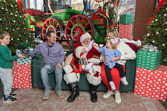 The Charleston Santa 2024-Dec14-2383