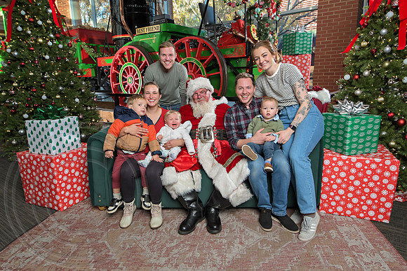 The Charleston Santa 2024-Dec7-1805