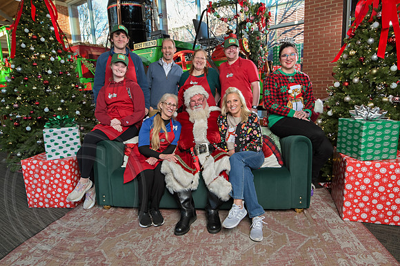 The Charleston Santa 2024-Dec22-4121