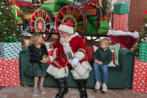 The Charleston Santa 2024-Dec15-2768