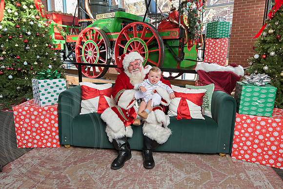 The Charleston Santa 2024-Dec15-2854
