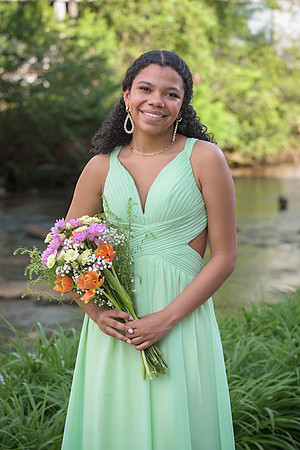 RKPhoto-2024-FallsPark-PromPics-80