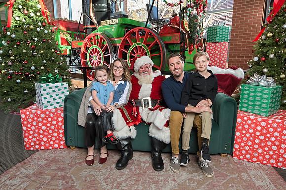 The Charleston Santa 2024-Dec15-2839
