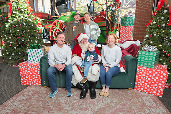 The Charleston Santa 2024-Dec1-0933