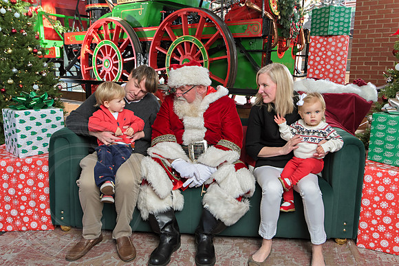 The Charleston Santa 2024-Dec15-2847