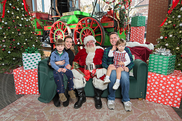 The Charleston Santa 2024-Dec14-2518