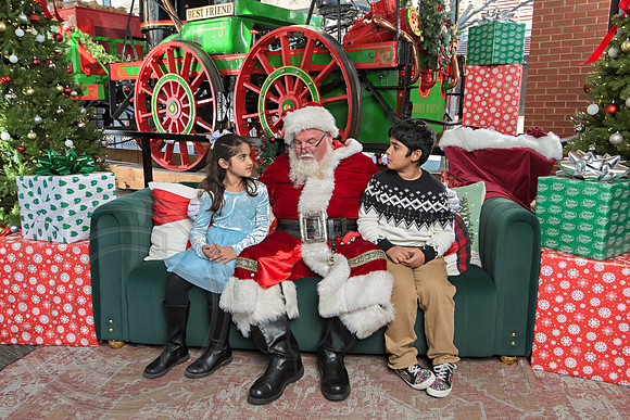 The Charleston Santa 2024-Dec15-3021
