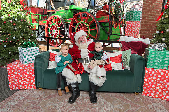 The Charleston Santa 2024-Dec15-2873