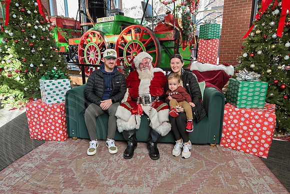 The Charleston Santa 2024-Dec22-3917