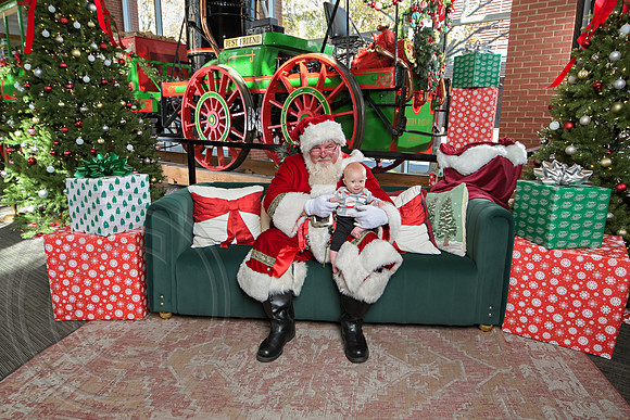 The Charleston Santa 2024-Dec7-1615