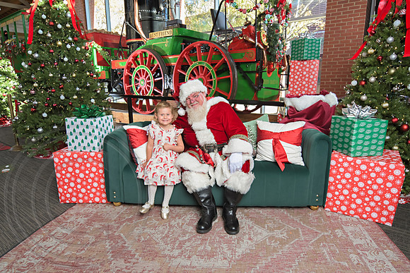 The Charleston Santa 2024-Nov30-0487