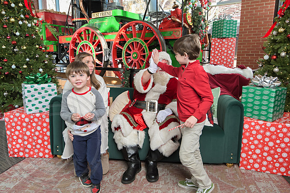 The Charleston Santa 2024-Dec15-2931