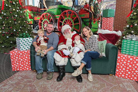 The Charleston Santa 2024-Dec15-2807