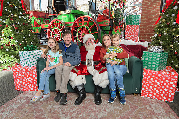 The Charleston Santa 2024-Dec15-3017