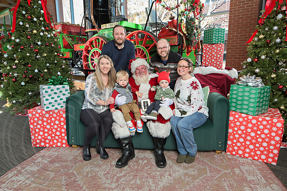 The Charleston Santa 2024-Dec14-2538