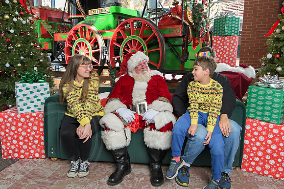 The Charleston Santa 2024-Dec14-2512