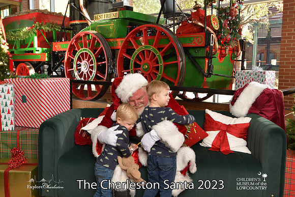 TheCharlestonSanta-11-25-23-316