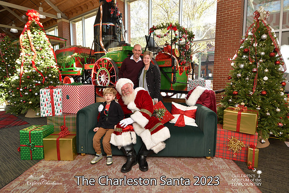TheCharlestonSanta-11-25-23-323