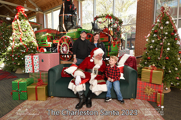 TheCharlestonSanta-11-25-23-326