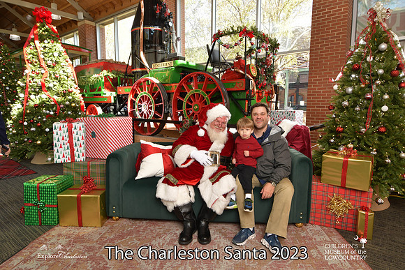 TheCharlestonSanta-11-25-23-333