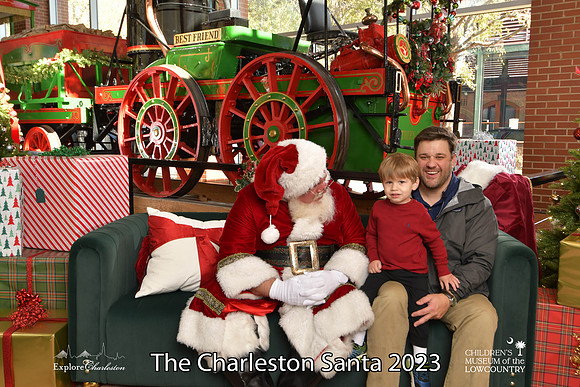 TheCharlestonSanta-11-25-23-335