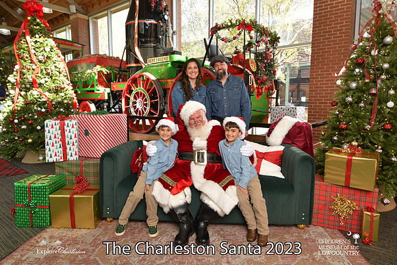 TheCharlestonSanta-11-25-23-339