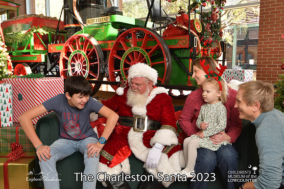 TheCharlestonSanta-11-25-23-347