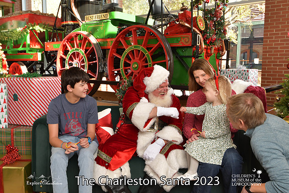 TheCharlestonSanta-11-25-23-349
