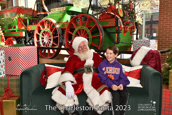 TheCharlestonSanta-11-25-23-358