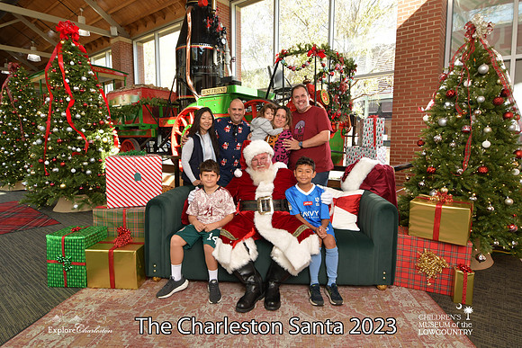 TheCharlestonSanta-11-25-23-374