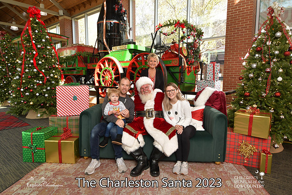 TheCharlestonSanta-11-25-23-377